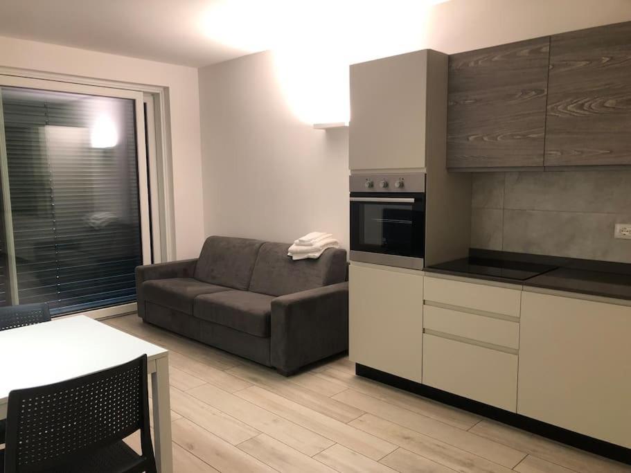 Appartamenti Moderni, Luminosi E Tranquilli Con Parcheggio Privato - Agritur La Tenuta 트렌토 외부 사진