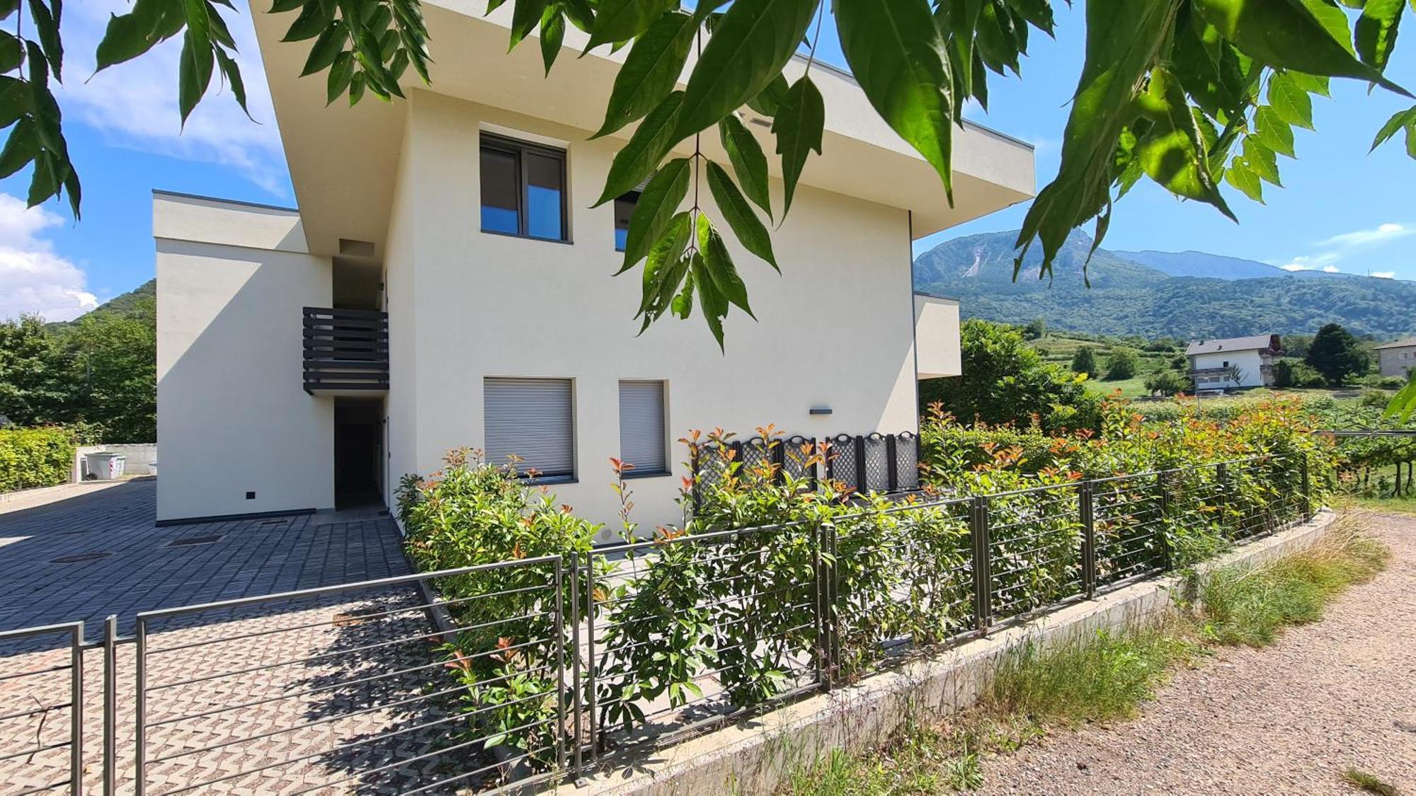 Appartamenti Moderni, Luminosi E Tranquilli Con Parcheggio Privato - Agritur La Tenuta 트렌토 외부 사진